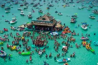 Destin Self-Driving Pontoon Rental 4 Hours thumbnail 2