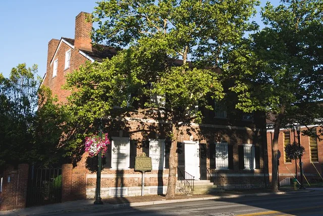 Lexington Mary Todd Lincoln House Tour - Image 2