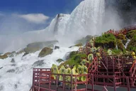 Niagara Falls Maid of the Mist and Cave of the Winds Tour thumbnail 6