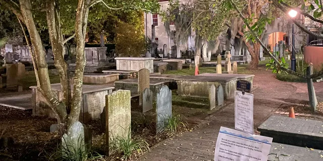 Charleston Hauntings Guided Tour 1.5 hr - Image 6