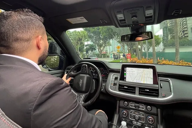 Miami Private Car and Limousine Service - Image 3