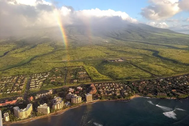Maui Air Tour: 5 Islands Private Experience - Image 6