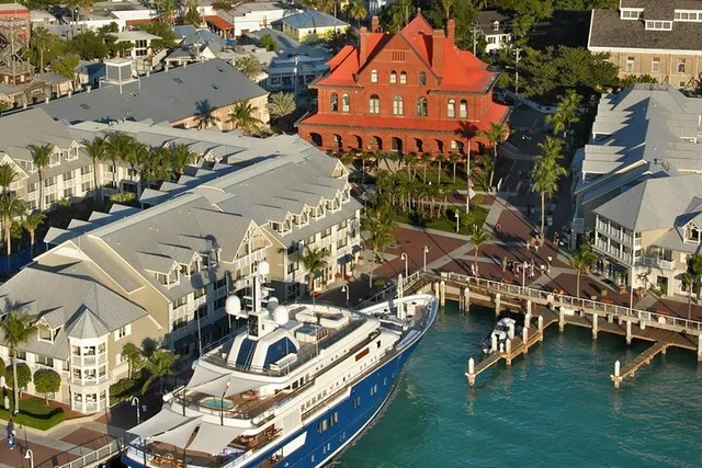 Key West Harbor Cruise Private Boat Tour - Image 3