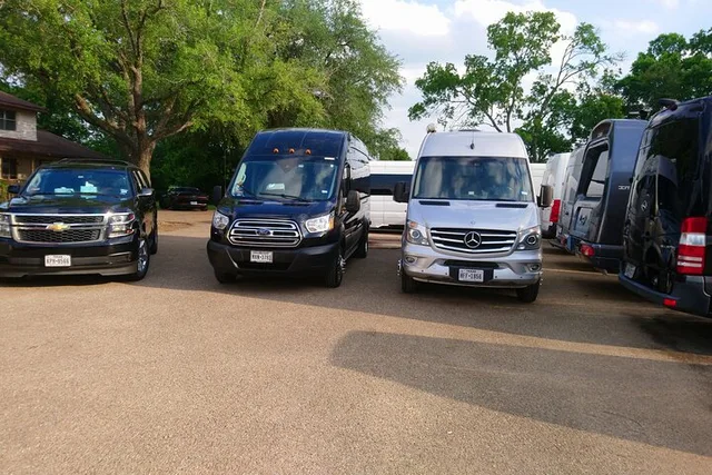 Galveston Private Shuttle to Hobby Airport - Image 5