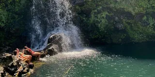 Maui Road to Hana Tour with Waterfalls and Beaches