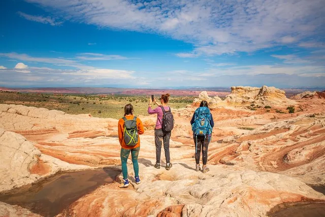 Kanab 4x4 Vehicle Tour & Hike: 8 Hr - Image 3