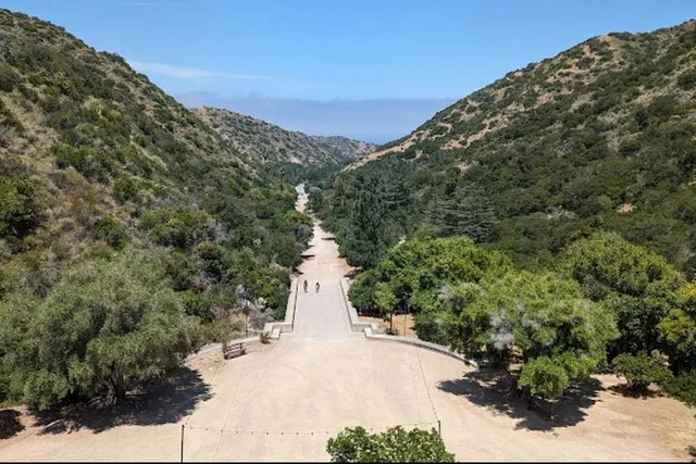Catalina Haunted Hiking Tour - Image 3
