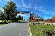 Geneva Wine Tour 6 hr thumbnail 4