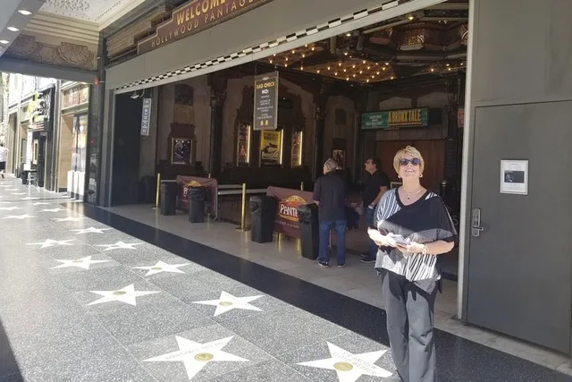Hollywood and Beverly Hills Tour - Image 4