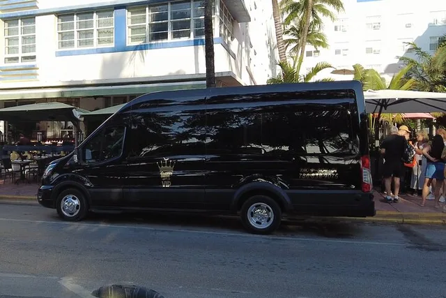 Miami City Tour with Expert Guide - Image 1