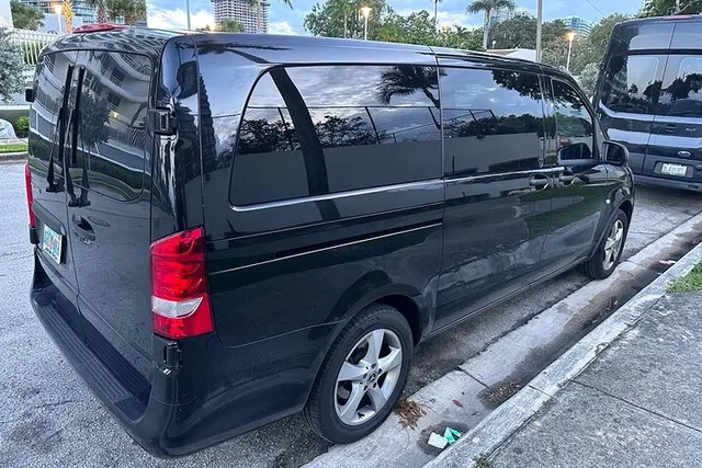 Miami Airport SUV Transfer - Image 4