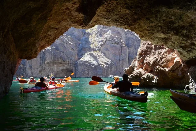 Hoover Dam Kayak Tour with Hot Springs and Lunch - Image 5