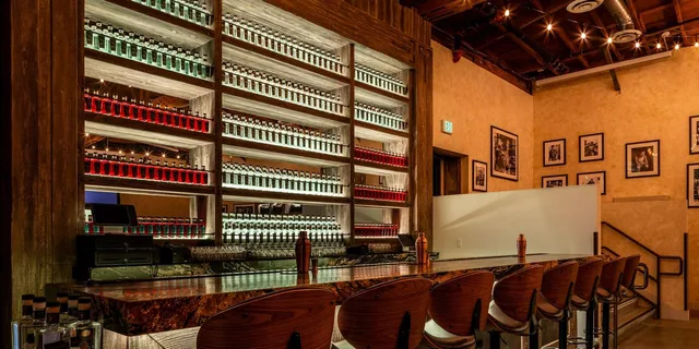 Los Angeles Hollywood Distillery Tour and Tasting - Image 3