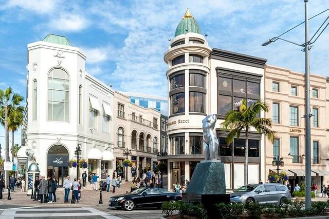 Beverly Hills Bike Tour Rodeo Drive and Sunset Strip - Image 3
