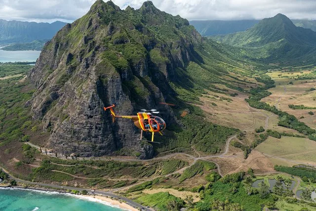 Ko Olina Helicopter Tour Doors-Off 90 Min - Image 1