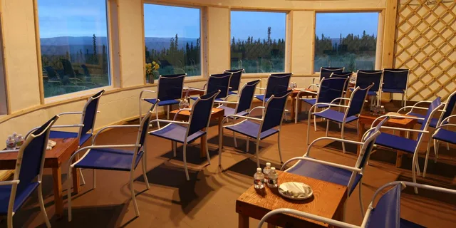 Fairbanks Northern Lights Lodge Tour 5 hr - Image 2