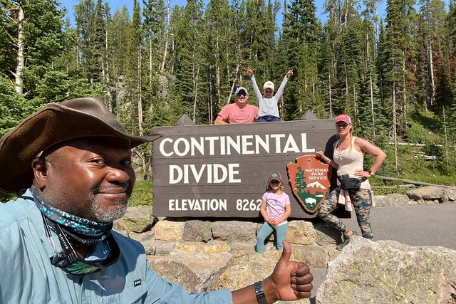 Yellowstone National Park Upper Loop Tour - Image 3