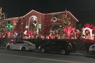 Brooklyn Dyker Heights Christmas Lights Walking Tour thumbnail 5