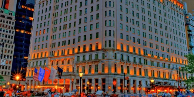 New York City John Wick Movie Locations Pedicab Tour - Image 6