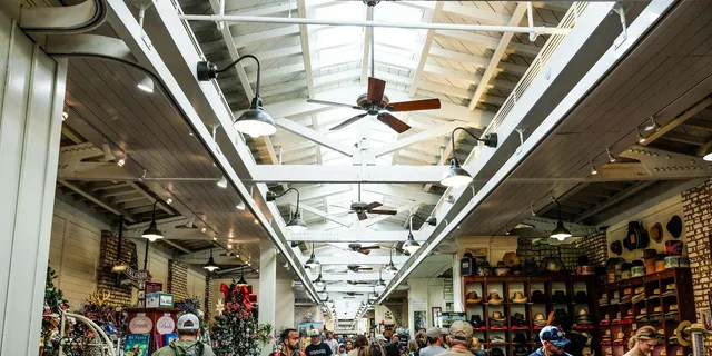 Charleston Sweet Treats Market Tour - Image 6
