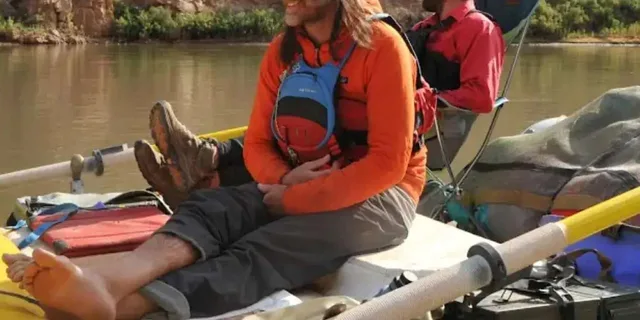Asheville Sunset Raft Tour on the French Broad River - Image 6