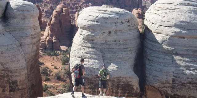Moab E-Mountain Bike Tour Half Day - Image 3