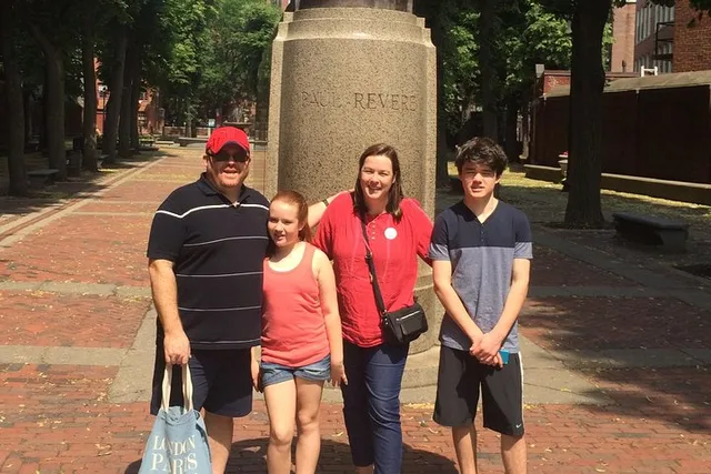 Boston Walking and Driving City Tour - Image 4