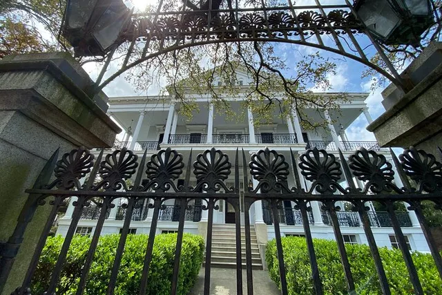 New Orleans Garden District Tour - Image 1