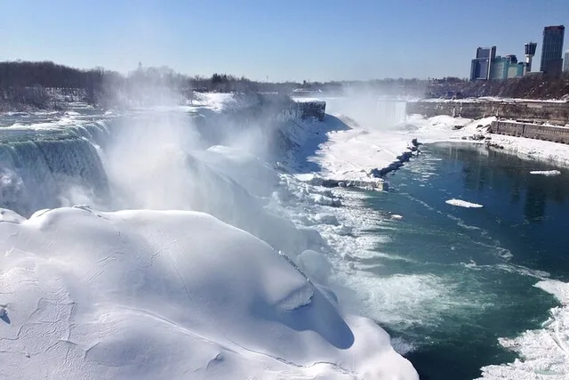 Niagara Falls Winter Wonderland Tour - Image 4