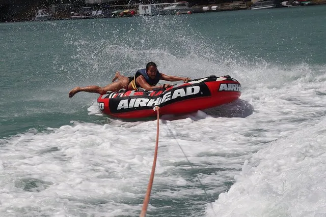 Hawaii Kai Bumper Tube Ride 15 Min - Image 6