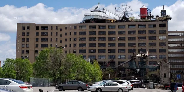 St. Louis City Trolley Tour - Image 3