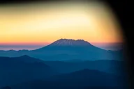 Portland Volcano and Mountain Air Tour thumbnail 4