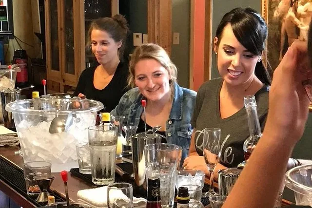 New Orleans Cocktail Class with Chris McMillian 90 min - Image 6