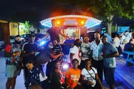 St. Petersburg Party Bike Tour with Bar and Mural Stops thumbnail 6