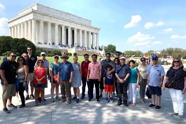 Washington DC National Mall Bus Tour and Arlington Cemetery Walk - Image 5