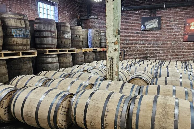 Louisville Bourbon Trail Private Tour - Image 3