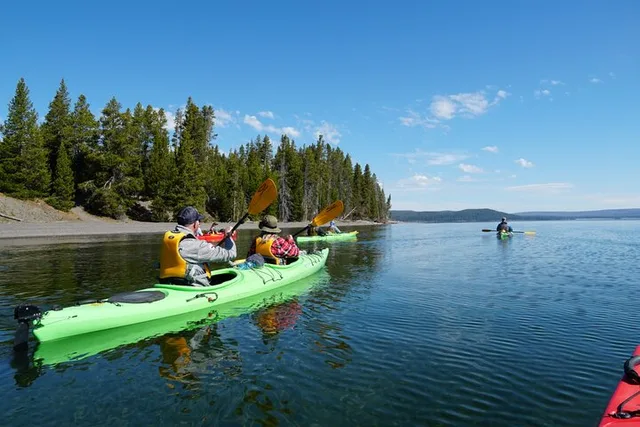Yellowstone Kayak Tour Past Geothermal Features 4 hr - Image 6