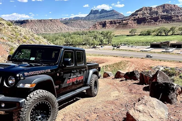 Zion Jeep Tour with Cliffside Access 75 min - Image 4