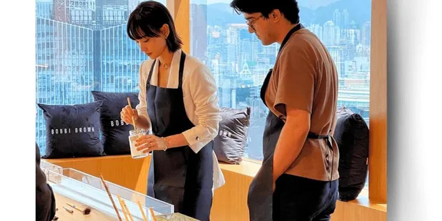 Manhattan Water Marbling Workshop - Image 2
