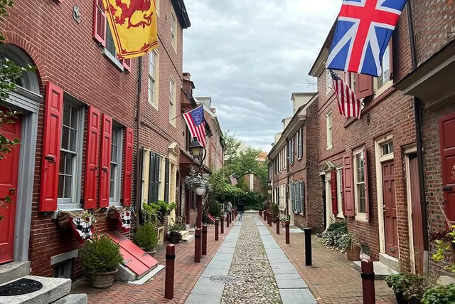 Philadelphia Historic Walking Tour and Scavenger Hunt - Image 4