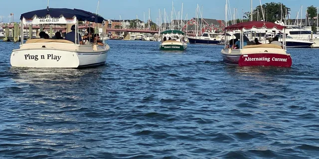 Annapolis Electric Boat Rental - Image 5