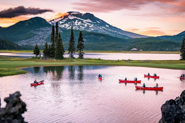Bend Moonlight and Starlight Canoe Tour - Image 5