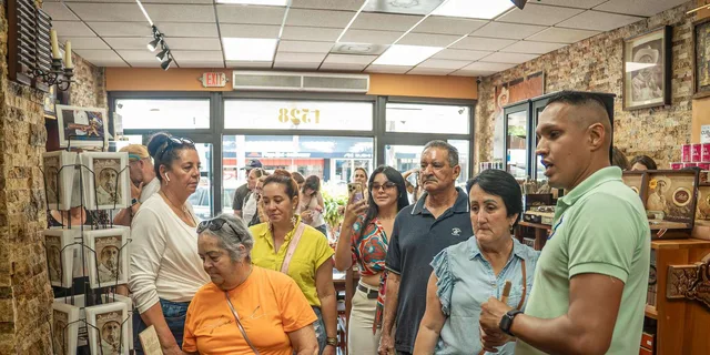 Miami Little Havana Walking Food Tour - Image 1