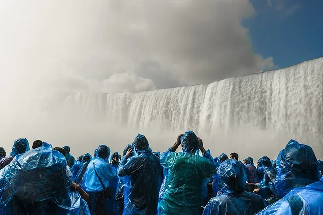 Niagara Falls American Tour with Boat - Image 3