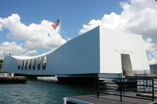 Oahu Shore Excursion: WWII History Tour - Image 1
