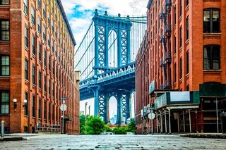 Brooklyn Bridge Walking Tour in DUMBO