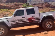 Moab Scenic Jeep Tour with Guide thumbnail 4