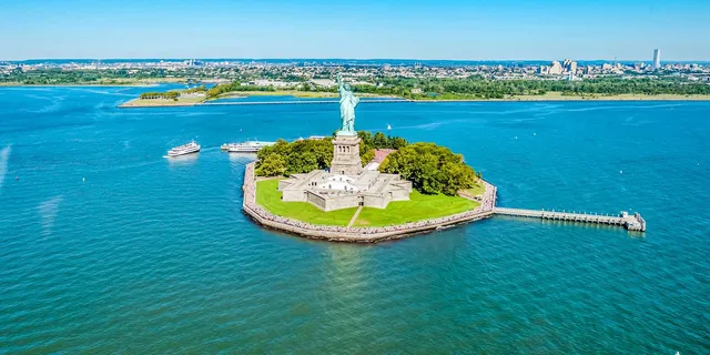 New York City Helicopter Tour - Image 6