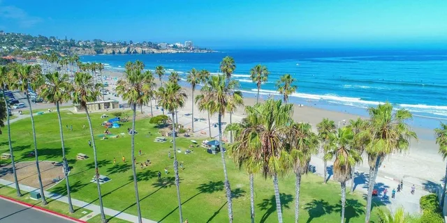 San Diego Beach Yoga Experience - Image 6