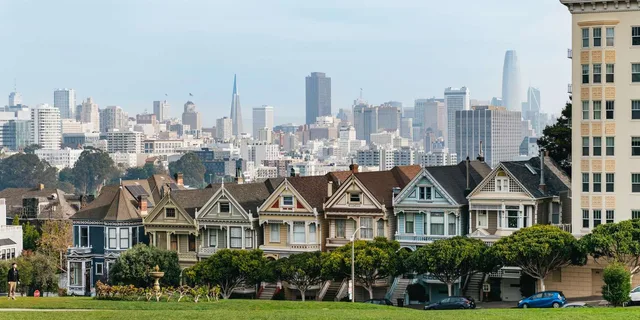 San Francisco Movie Locations Tour - Image 2